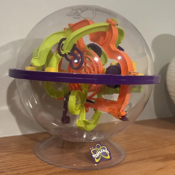 Perplexus 3-D Puzzle - Picture 3 of 3